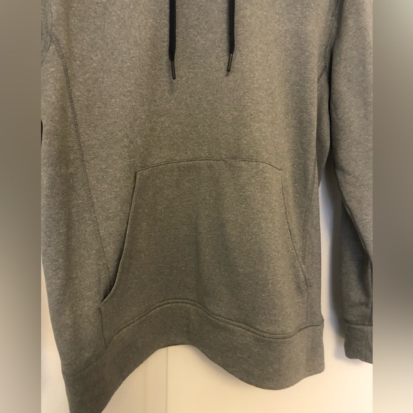 Men's light weight Adidas two tone grey kanga hoodie, with black trims, medium - Picture 3 of 6